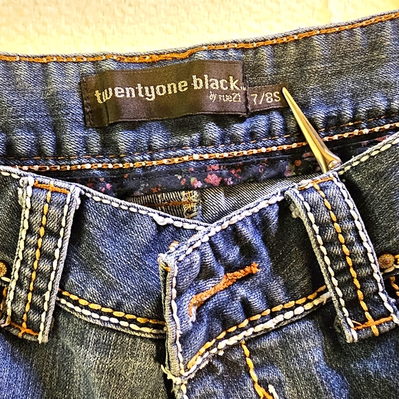 twentyone black jeans • Size 7/8 Short (Juniors) - Picture 3 of 8
